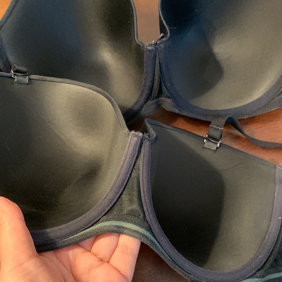 New w/t. Set of 2 black bras. Marks & Spencer. 36D UK - Picture 8 of 8